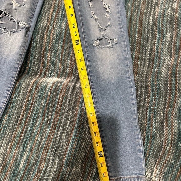 Aeropostale Light Blue Distressed Skinny Jeans - Picture 7 of 7